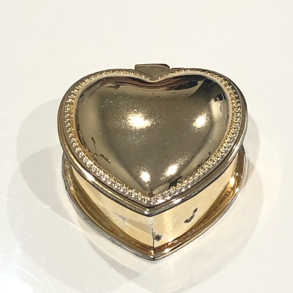 Vintage Silver Heart Candle Box - Picture 11 of 13
